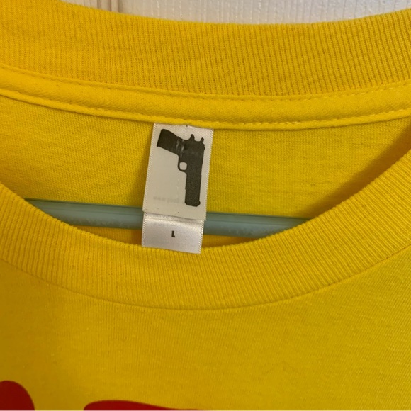 Graphic Tee Yellow Size Large - Picture 3 of 5